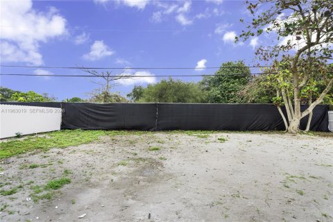 Villa ou maison à vendre à Miami Gardens, Floride: 4 chambres, 125.42 m2 № 2025210 - photo 8