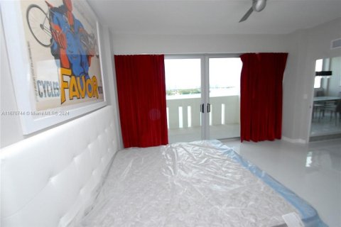 Condominio en venta en Miami Beach, Florida, 1 dormitorio, 83.61 m2 № 1863062 - foto 11