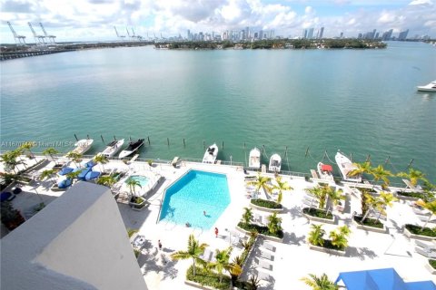 Condominio en venta en Miami Beach, Florida, 1 dormitorio, 83.61 m2 № 1863062 - foto 3