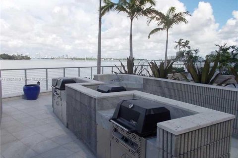 Condominio en venta en Miami Beach, Florida, 1 dormitorio, 83.61 m2 № 1863062 - foto 18