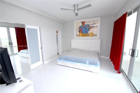 Condominio en venta en Miami Beach, Florida, 1 dormitorio, 83.61 m2 № 1863062 - foto 10