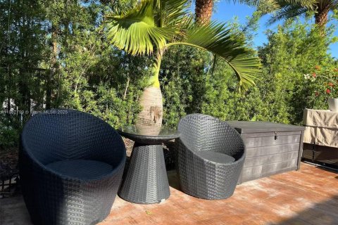 Casa en venta en Miami Lakes, Florida, 5 dormitorios, 280.01 m2 № 1872129 - foto 24