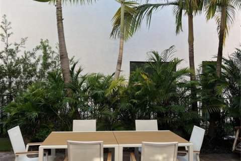 Casa en venta en Miami Lakes, Florida, 5 dormitorios, 280.01 m2 № 1872129 - foto 19