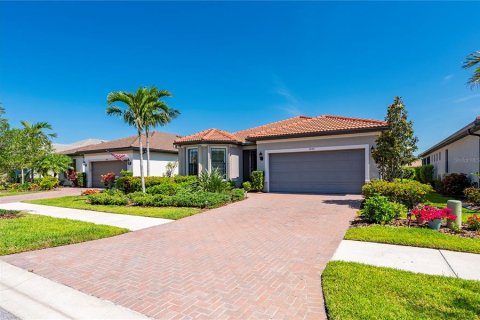 House in North Port, Florida 2 bedrooms, 155.05 sq.m. № 1759391 - photo 1