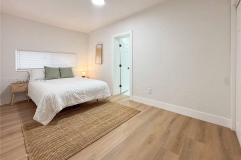 Casa en venta en Miami, Florida, 3 dormitorios, 134.52 m2 № 1988365 - foto 5