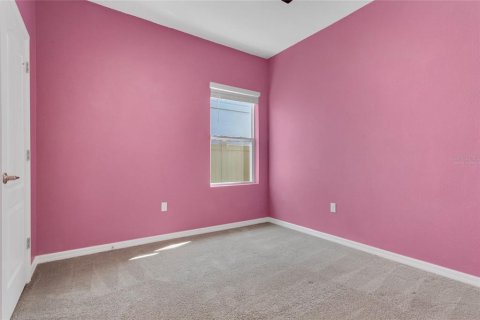 Купить виллу или дом в Клермон, Флорида 11 комнат, 202.9м2, № 2150144 - фото 27