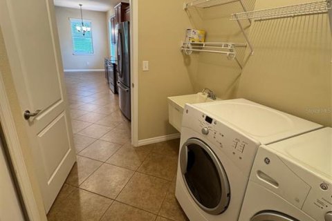 Casa en alquiler en Sarasota, Florida, 3 dormitorios, 162.02 m2 № 1828453 - foto 23