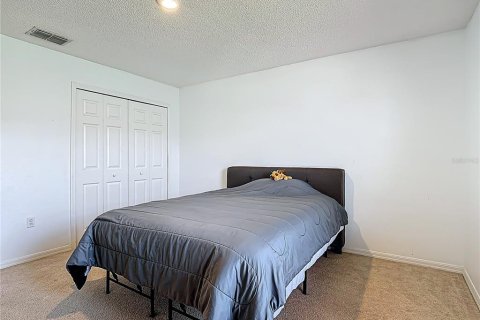 House in Kissimmee, Florida 4 bedrooms, 264.4 sq.m. № 2213199 - photo 28