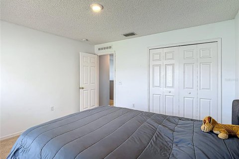 House in Kissimmee, Florida 4 bedrooms, 264.4 sq.m. № 2213199 - photo 29
