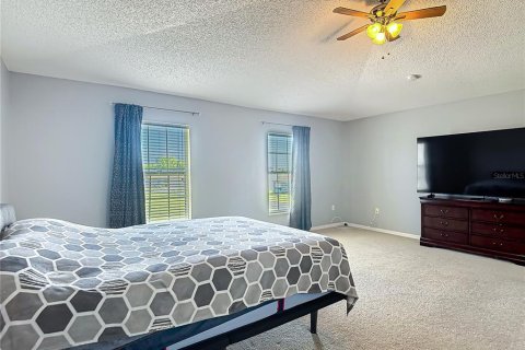 House in Kissimmee, Florida 4 bedrooms, 264.4 sq.m. № 2213199 - photo 30