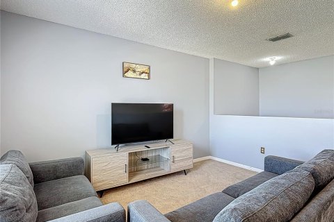 House in Kissimmee, Florida 4 bedrooms, 264.4 sq.m. № 2213199 - photo 25