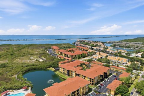 Condominio en Tampa, Florida, 2 dormitorios  № 2118889