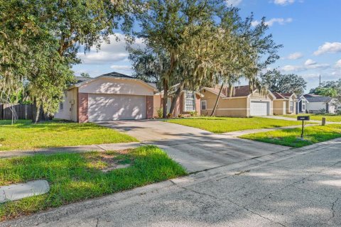 House in Riverview, Florida 3 bedrooms, 130.62 sq.m. № 2431954 - photo 2