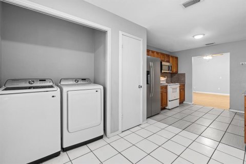 House in Riverview, Florida 3 bedrooms, 130.62 sq.m. № 2431954 - photo 21