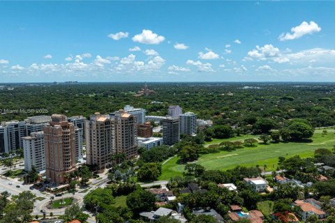 Townhouse in Coral Gables, Florida 2 bedrooms, 184.88 sq.m. № 1890022 - photo 15