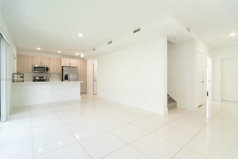 Villa ou maison à vendre à Florida City, Floride: 5 chambres, 176.7 m2 № 1963097 - photo 8