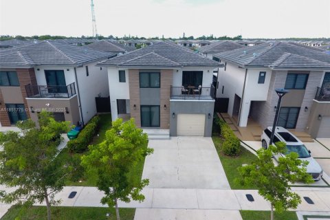 Villa ou maison à vendre à Florida City, Floride: 5 chambres, 176.7 m2 № 1963097 - photo 3