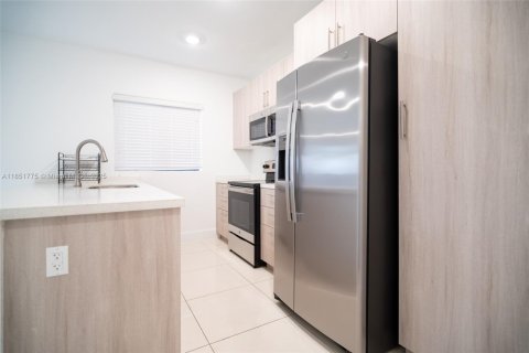 Villa ou maison à vendre à Florida City, Floride: 5 chambres, 176.7 m2 № 1963097 - photo 9