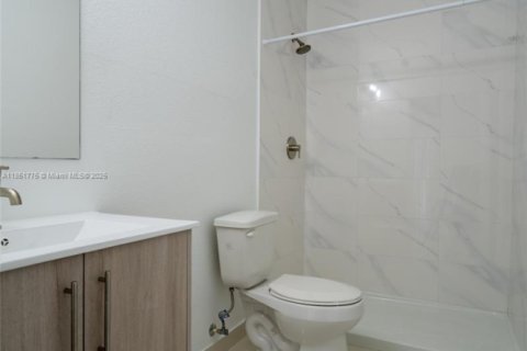 Villa ou maison à vendre à Florida City, Floride: 5 chambres, 176.7 m2 № 1963097 - photo 12