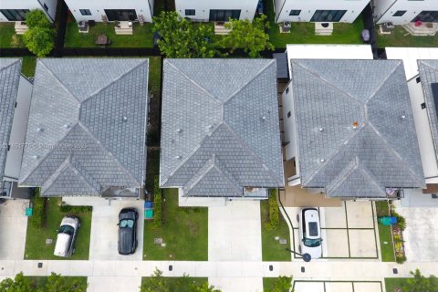 Villa ou maison à vendre à Florida City, Floride: 5 chambres, 176.7 m2 № 1963097 - photo 4