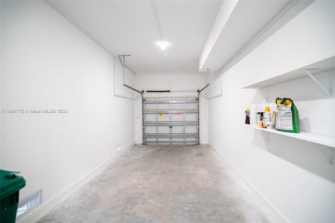 Villa ou maison à vendre à Florida City, Floride: 5 chambres, 176.7 m2 № 1963097 - photo 29