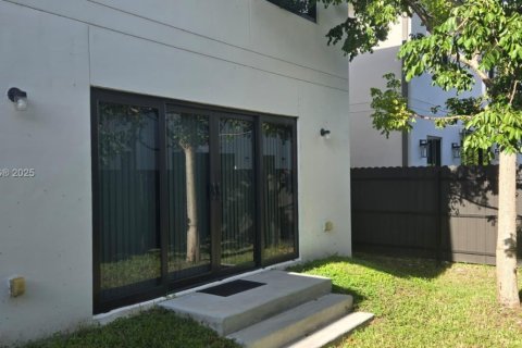 Villa ou maison à vendre à Florida City, Floride: 5 chambres, 176.7 m2 № 1963097 - photo 30