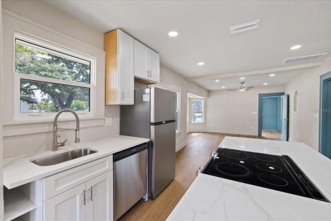Villa ou maison à vendre à Saint Petersburg, Floride: 3 chambres, 97.64 m2 № 2403093 - photo 11