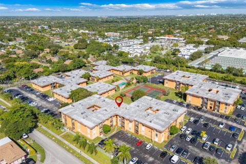 Condo in Miami, Florida, 2 bedrooms  № 1952874 - photo 23