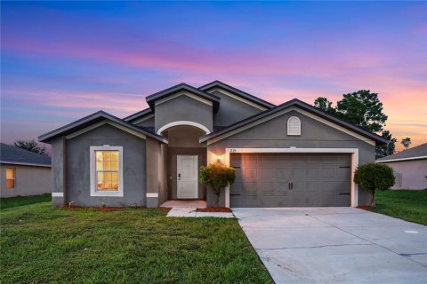 Casa en Poinciana, Florida 4 dormitorios, 173.63 m2 № 2383459