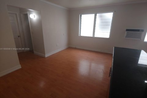 Condominio en venta en Miami Beach, Florida, 1 dormitorio, 45.8 m2 № 1742141 - foto 27
