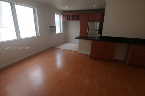Condominio en venta en Miami Beach, Florida, 1 dormitorio, 45.8 m2 № 1742141 - foto 30