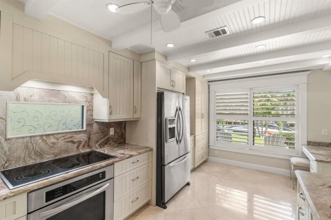 House in Delray Beach, Florida 3 bedrooms, 142.51 sq.m. № 2365340 - photo 18
