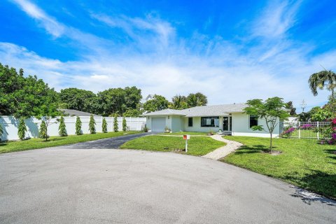 House in Delray Beach, Florida 3 bedrooms, 142.51 sq.m. № 2365340 - photo 8