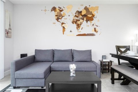 Adosado en alquiler en Kissimmee, Florida, 4 dormitorios, 159.88 m2 № 1687556 - foto 26