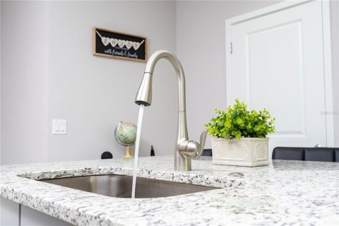 Adosado en alquiler en Kissimmee, Florida, 4 dormitorios, 159.88 m2 № 1687556 - foto 23