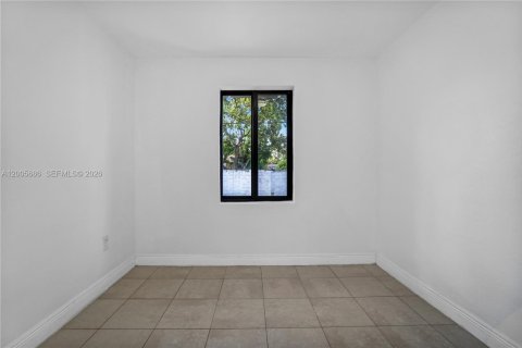 House in Miami, Florida 3 bedrooms, 88.54 sq.m. № 2069636 - photo 28