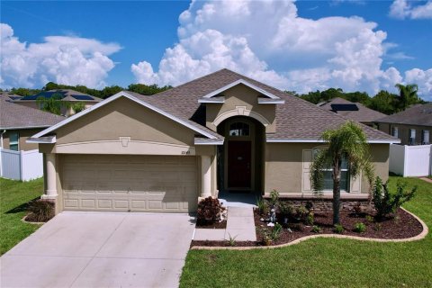 House in Hudson, Florida 4 bedrooms, 177.26 sq.m. № 1876033 - photo 1