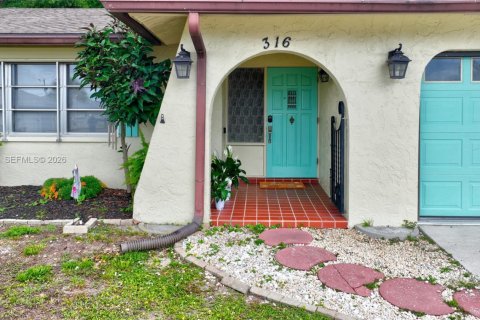 Villa ou maison à vendre à Lehigh Acres, Floride: 4 chambres № 2088302 - photo 5