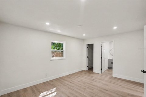 Villa ou maison à louer à Tampa, Floride: 3 chambres, 97.92 m2 № 2416346 - photo 7