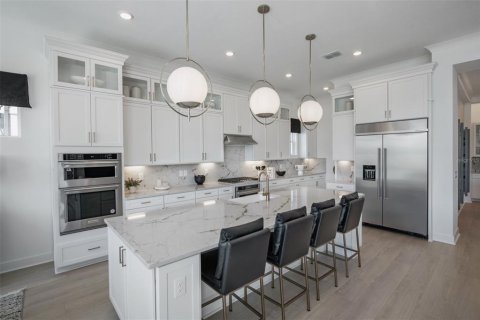 Villa ou maison à vendre à Zephyrhills, Floride: 5 chambres, 403.85 m2 № 2308882 - photo 2
