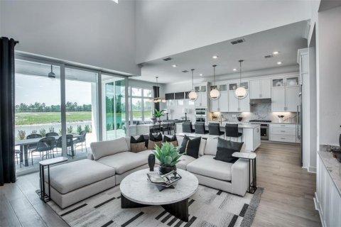 Villa ou maison à vendre à Zephyrhills, Floride: 5 chambres, 403.85 m2 № 2308882 - photo 3