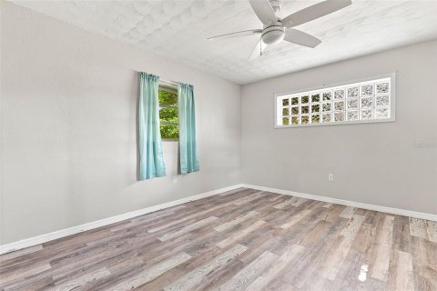 Villa ou maison à vendre à Sarasota, Floride: 2 chambres, 129.6 m2 № 2299666 - photo 20
