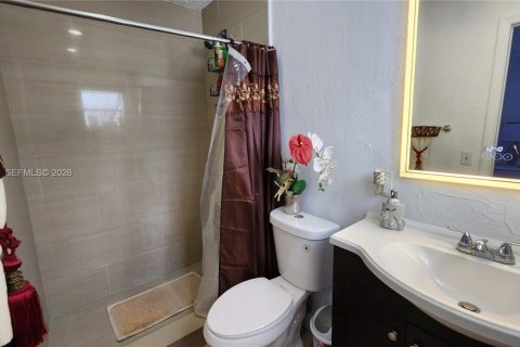 Villa ou maison à vendre à Hollywood, Floride: 3 chambres, 127.74 m2 № 2193950 - photo 24