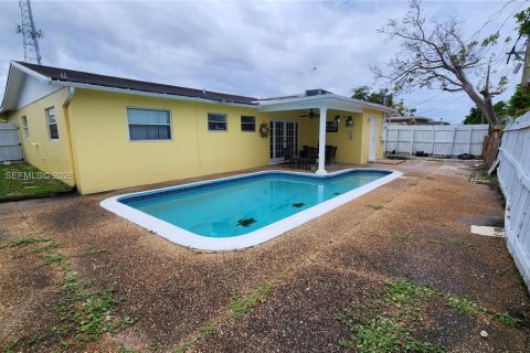 Villa ou maison à vendre à Hollywood, Floride: 3 chambres, 127.74 m2 № 2193950 - photo 26