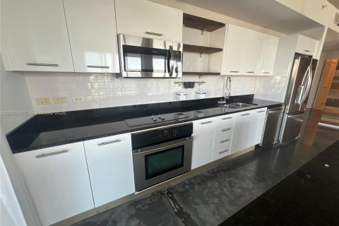 Copropriété à louer à Miami, Floride: 2 chambres, 136.85 m2 № 2145685 - photo 24