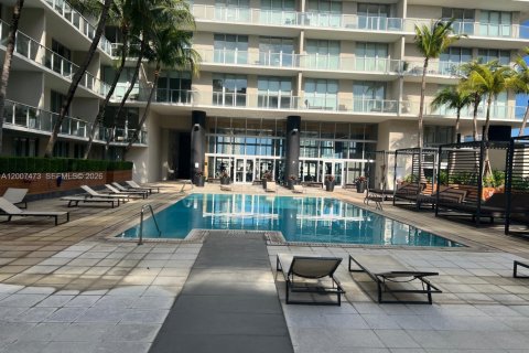 Condo à Miami, Floride, 2 chambres  № 2145685