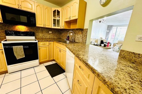 Купить кондоминиум в Майами, Флорида 1 спальня, 96.25м2, № 1931794 - фото 26