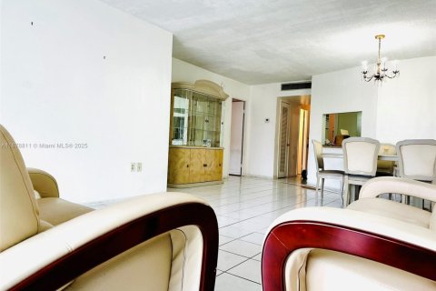 Купить кондоминиум в Майами, Флорида 1 спальня, 96.25м2, № 1931794 - фото 6