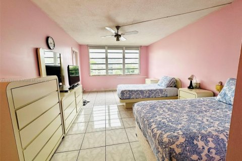 Купить кондоминиум в Майами, Флорида 1 спальня, 96.25м2, № 1931794 - фото 13