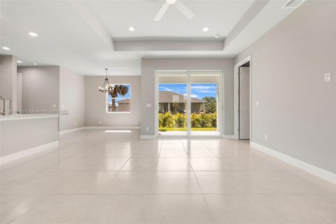 House in LaBelle, Florida 4 bedrooms, 154.4 sq.m. № 2035078 - photo 11